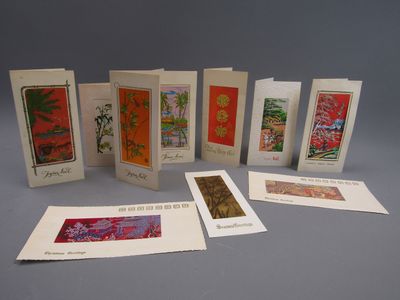 Une dizaine de cartes de vœux sur soie, divers décors, diver…