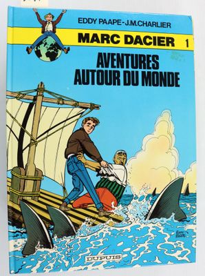 l'image d'un livre sur lequel figure l'illustration d'un homme dans un bateau sur l'eau