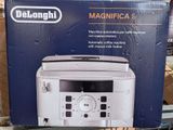 a box with a picture of a microwave inside of it