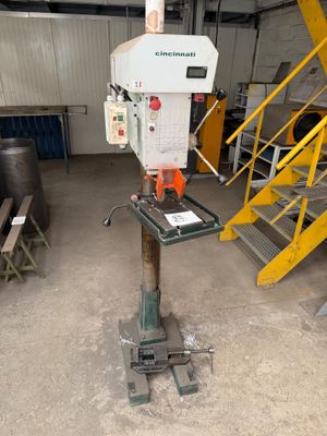 an image of a machine that is sitting in a warehouse