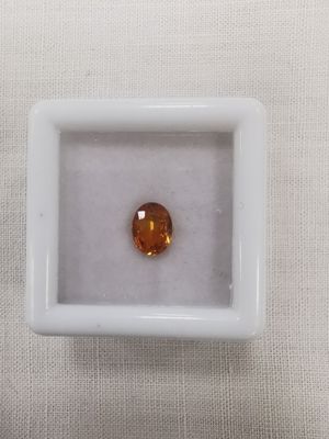 SAPHIR yellow Thailand ovale 6,8 x 5,2 0,87ct