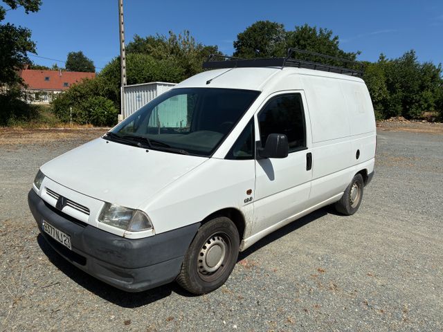 Véhicule utilitaire CITROEN Jumpy 1.9D, immatriculé 9377 NJ 23, 1...