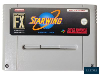 un gros plan d'une cartouche de jeu Nintendo Fax portant le logo Starwing