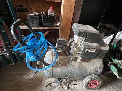 Compresseur d'atelier P857 50 l