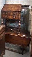 LOT DE MEUBLES COMPRENANT ARMOIRE REPEINTE 2 PORTES, BONNETI…