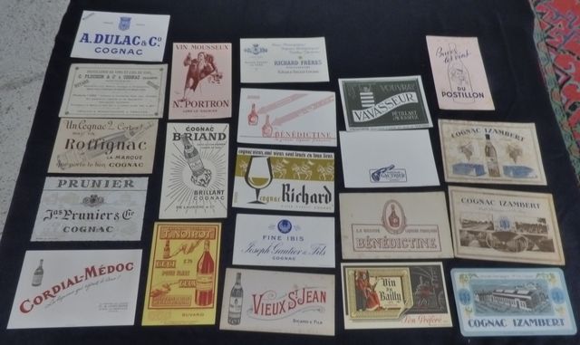 21 buvards de vins et alcools : cordial Médoc, Cognac Dulac, Cogn...