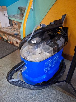 Injecteur/extracteur KARCHER réf: PUZZI 8/1 C - Photo 1