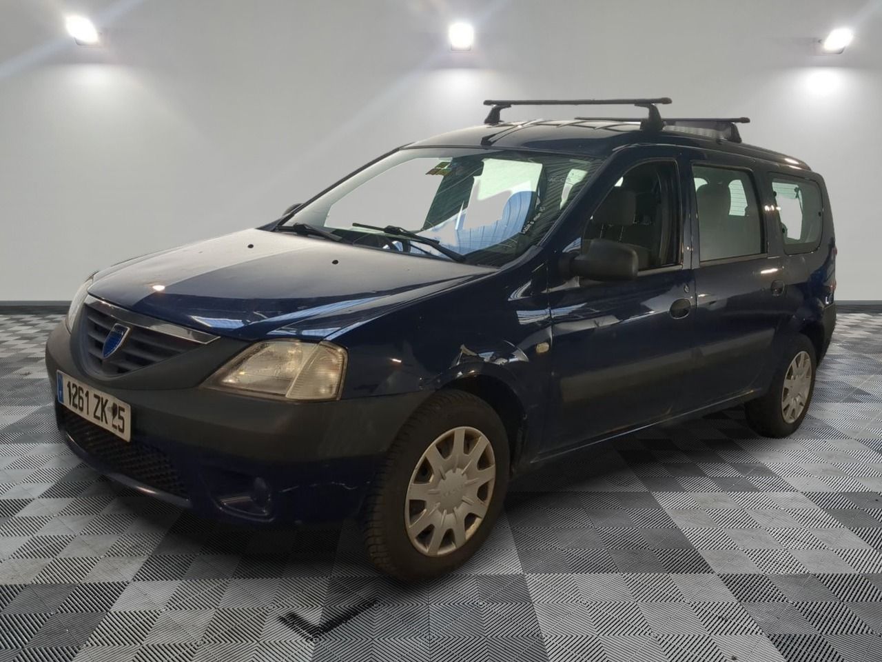 DACIA - LOGAN MCV 1.5 DCI 70 7 PLACES AMBIANCE - GO - Mise en service: 06/02/2008 - Véhicule grêlé Frein à main hors ...