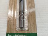 a black and white picture of a pen in a package
