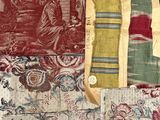 plusieurs morceaux de tissu sur lesquels sont représentés une femme et un homme