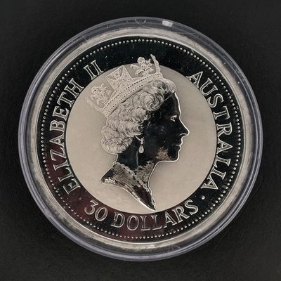 une image représentant une pièce d'argent à l'effigie de la reine Élisabeth