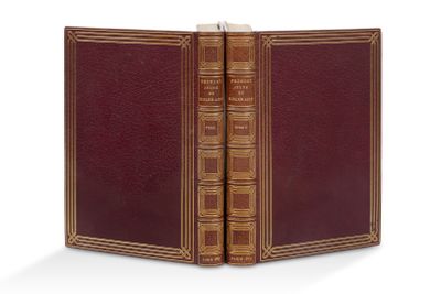 un vieux livre ouvert, dont on voit les pages