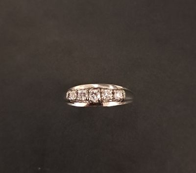 Bague en or gris 18K (750‰) sertie de diamant 0,05 carat tai…