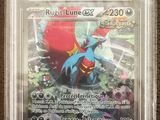 gros plan d'une carte pokemon dans un étui en plastique