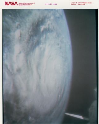 une image représentant une photo d'une vue de la Terre prise depuis une station spatiale
