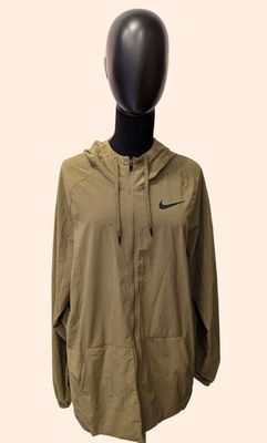 veste à capuche sur une tête de mannequin, sur un mannequin, mannequin, mannequin, mannequin, mannequin, mannequin, mannequin, mannequin