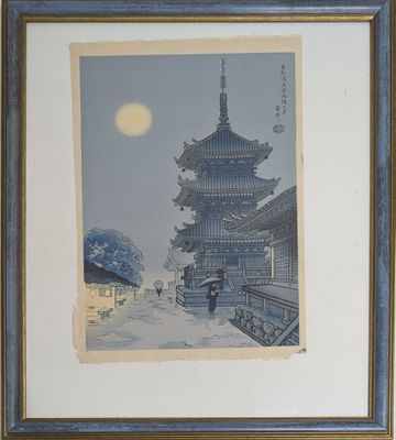 tableau représentant une pagode dans la neige, avec une personne tenant un parapluie