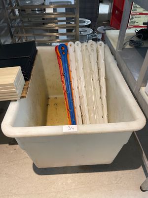 Bac PVC mobile avec réglettes supports