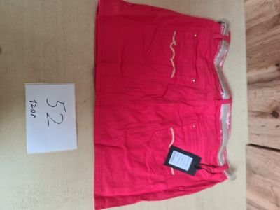 Lot de 120 jupes femme ? Coloris rose avec ceinture