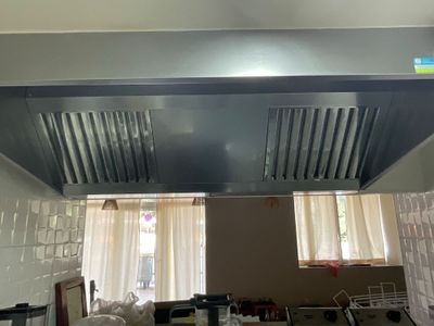 une photo d'une cuisine en cours de rénovation