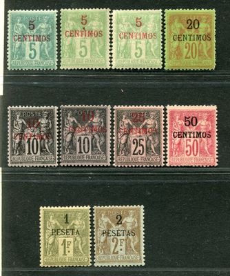 un ensemble de timbres de différentes couleurs et portant des numéros différents