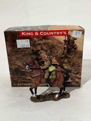 figurine « King and Country » représentant un cheval avec son cavalier