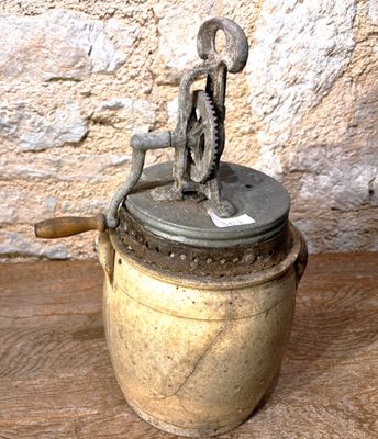 Petite baratte (fêlure) - Photo 1