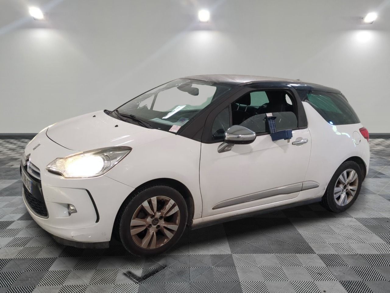 CITROEN - DS3 VTI 120 BE CHIC - ES - Mise en service: 27/08/…