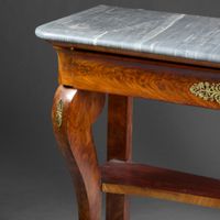 Console en acajou et placage d’acajou ouvrant par un tiroir … (photo 2)