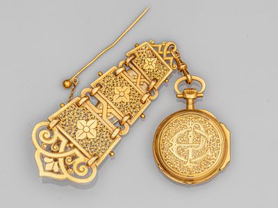 une montre de poche plaquée or et un collier plaqué or