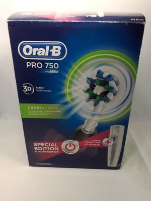 Brosse à dents électrique Oral-B Pro 750 avec tête de brossage spéciale