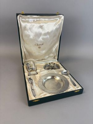 Lot De Timbales Argentées Et Coquetiers En Métal – Occasion