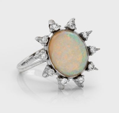 une bague en oplite et diamants