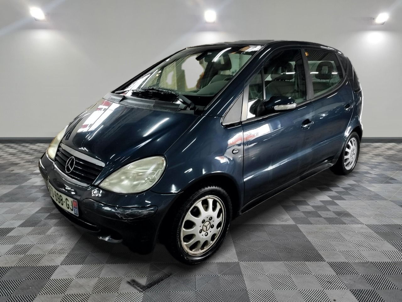 MERCEDES-BENZ - CLASSE A 150 ELÉGANCE - ES - Mise en service…