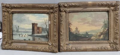paire de peintures à l'huile anciennes représentant un paysage hivernal avec un château en arrière-plan
