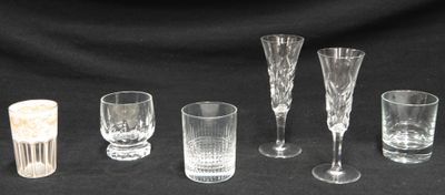 SUITE DE 6 VERRES - verre à thé en verre overlay à cannelure…