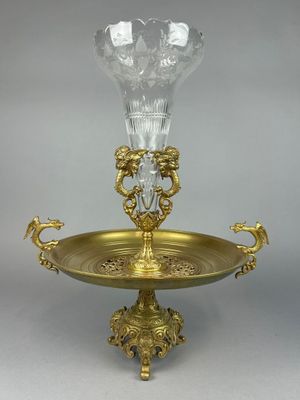 CENTRE de TABLE en bronze doré, laiton et cristal. - Photo 1