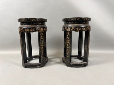 paire de tabourets « lac lac lac » noirs et dorés