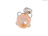 une image représentant un pendentif en forme de perle rose sur fond blanc