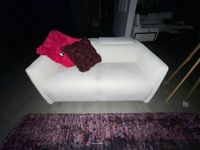 Deux canapés fixes 2 places ALTRO tissu blanc + Table basse … (photo 3)