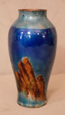 Georges JEAN - vase en cuivre émaillé - H: 18 cm (manques)