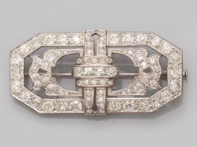 Belle broche plaque en platine à décor géométrique ajouré, s… - Photo 1