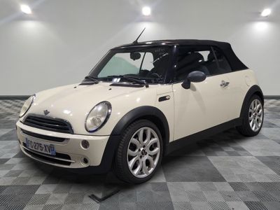 une image d'une Mini Cooper blanche, Cooper, Cooper, Cooper, Cooper, Cooper, Cooper, Cooper, Cooper, Cooper, Cooper, Cooper, Cooper, Cooper, Cooper, Cooper