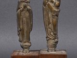 paire de figurines en bronze représentant la Vierge à l'Enfant