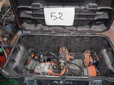 une image représentant une boîte à outils contenant tout un tas d'outils