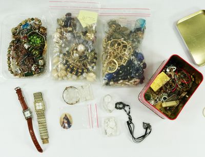 a lot of items that are sitting on a table