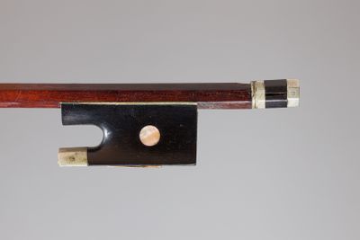 Archet de violon de l'école de PAJEOT / GAUDÉ, fait vers 184…