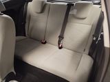 a seat belt in the back of a car