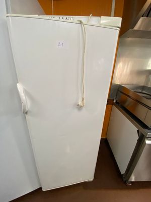 VENTE SUR DESIGNATION - LOT 21 - Un congélateur armoire une porte sans - Photo 1
