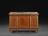 un buffet de style George II en acajou et marbre